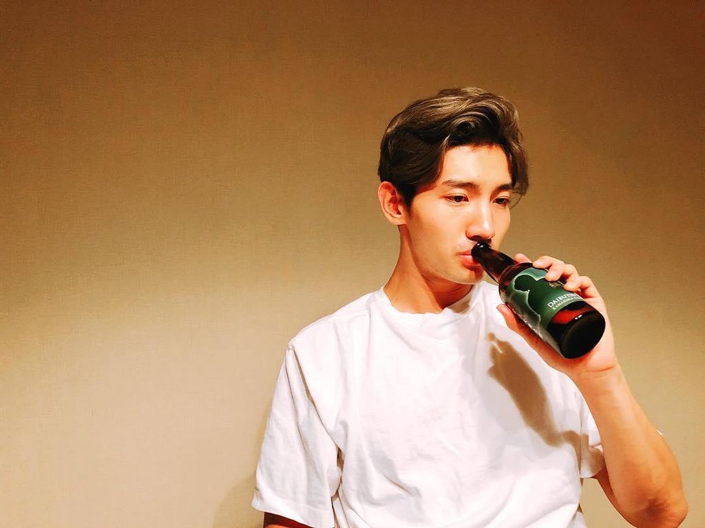 Hobi Masak, Ini Momen Changmin TVXQ Ketika Berada di Dapur Hobi Masak, Ini Momen Changmin TVXQ Ketika Berada di Dapur