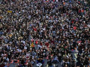 PM Thailand Abaikan Seruan Mundur, Ribuan Warga Berdemo Lagi