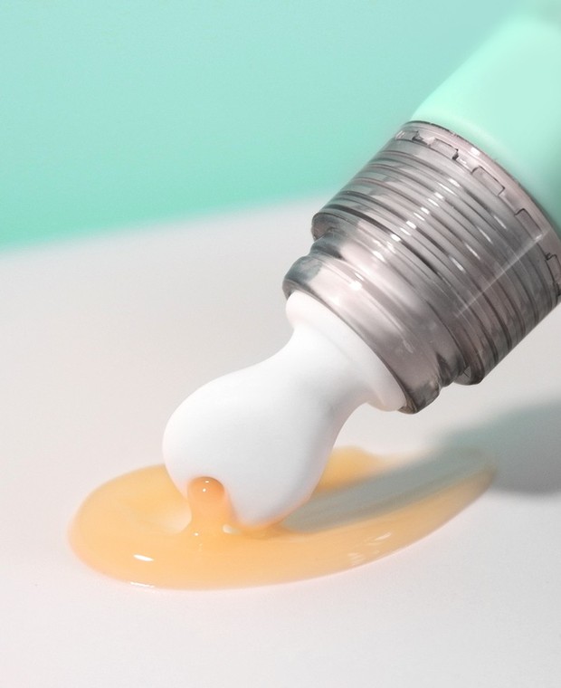 Foto: Warna dan tekstur Somethinc Game Changer Tripeptide Eye Concentrate Gel/somethinc.com Warna dan tekstur Somethinc Game Changer Tripeptide Eye Concentrate Gel