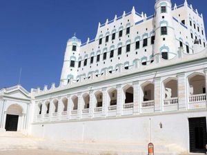 Istana Bata Lumpur Seiyun di Yaman Terancam Runtuh di Tengah Perang Saudara