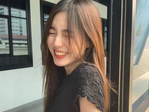 Love Pattranite Aktris Thailand yang Mungil Menggemaskan