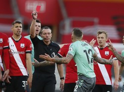 Ancelotti: Kartu Merah Digne Lawak