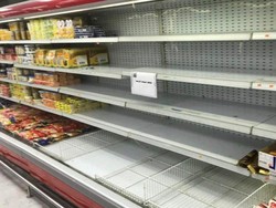 Marah Atas Komentar Macron, Negara-negara Arab Serukan Boikot Produk Prancis