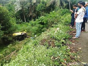 Video Elf Jurusan Ciamis-Cirebon Terjun ke Jurang, 1 Penumpang Tewas