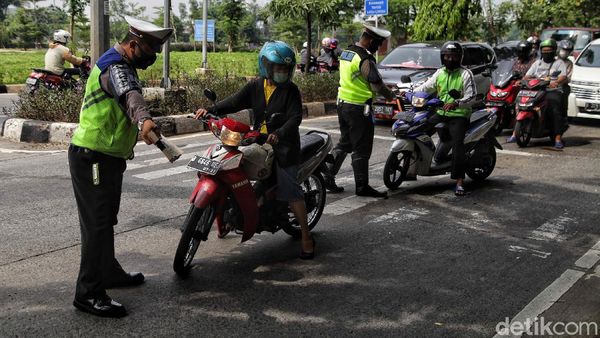 Melihat Pelanggar yang Terjaring Operasi Zebra di Jakut
