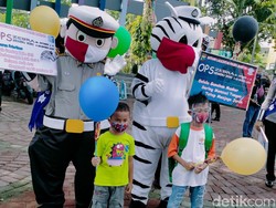 Puluhan Warga Magetan Terjaring Operasi Zebra Polisi Berkostum Badut