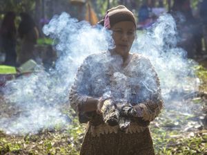 Potret Ritual Adat Pegunungan Meratus