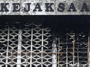 Di Tuntutan, Jaksa Yakin Kebakaran Kejagung Murni Gara-gara Rokok