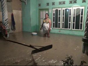 Sungai Meluap, 400 Rumah di Cianjur Selatan Terendam Banjir