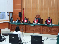 Minta Hukuman Ringan, Vanessa Cerita Keluarganya Bangkrut ke Hakim