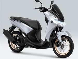 Makin Elegan, Ini Penampakan Yamaha Lexi Berbaju Putih