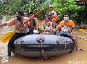 Banjir Rendam Delapan Desa di Cilacap