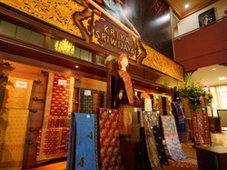 Berburu Oleh-oleh Khas Palembang di Kriya Sriwijaya