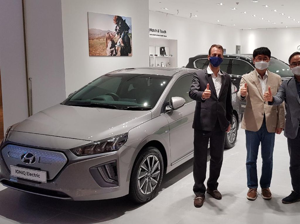 Hyundai Buka Showroom di Dalam Mal, Pamerkan Mobil Listrik Hyundai Buka Showroom di Dalam Mal, Pamerkan Mobil Listrik