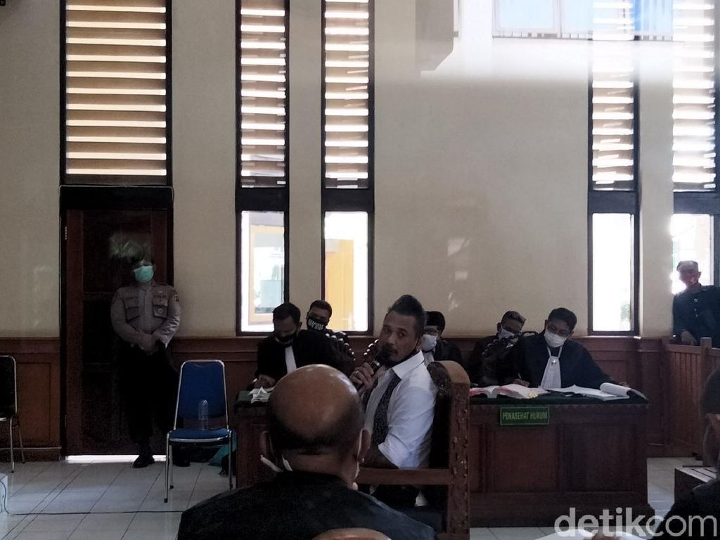 Jejak Kasus Jerinx IDI Kacung WHO Hingga Dituntut 3 Tahun Penjara Jejak Kasus Jerinx IDI Kacung WHO Hingga Dituntut 3 Tahun Penjara