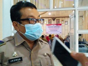 Aturan Baru, Calon Pengantin dan Ibu Melahirkan di Sumbar Wajib Tes Swab