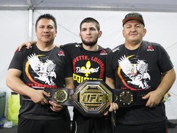 Dua Orang di Balik Kejayaan Khabib Nurmagomedov