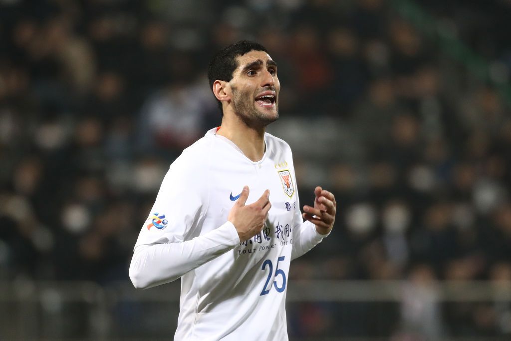 CHANGWON, SOUTH KOREA - MARCH 05: Marouane Fellaini of Shandong Luneng in action during the AFC Champions League Group E match between Gyeongnam and Shandong Luneng at Changwon Football Center on March 05, 2019 in Changwon, South Korea. (Photo by Chung Sung-Jun/Getty Images)
