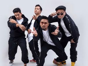 Video: 6 Podcast Raih Creator Milestone Awards Spotify Pertama di Indonesia Video: 6 Podcast Raih Creator Milestone Awards Spotify Pertama di Indonesia