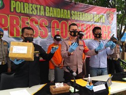 Bawa Senpi ke Pesawat di Bandara Soetta, Direktur Perusahaan Ditangkap