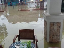 Sungai Cikaso Meluap Banjiri Permukiman Warga di Ciamis