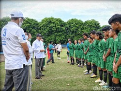 Talenta Muda Sepakbola Pasuruan Jadi Perhatian Gus Ipul
