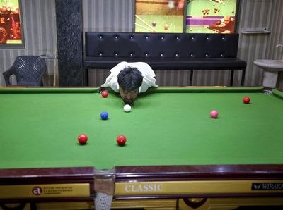 Tanpa Lengan, Pria Ini Wujudkan Mimpi Jadi Pemain Snooker Andal