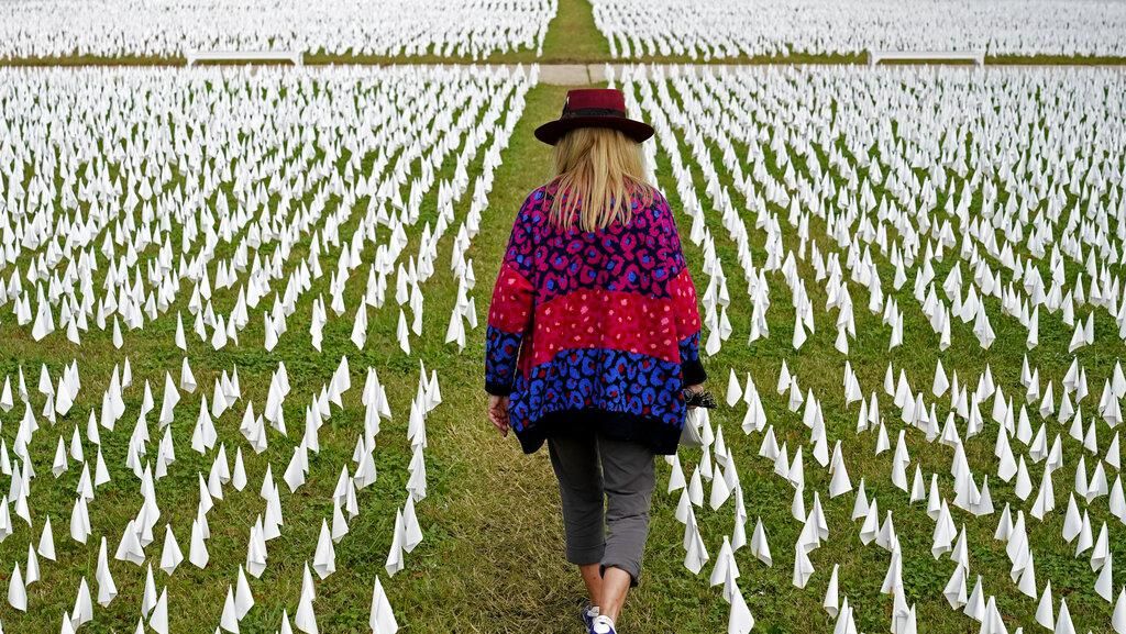 240 Ribu Bendera Putih Jadi Tanda Penghormatan Korban COVID-19 di AS