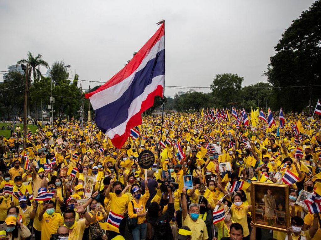 Mahasiswa Indonesia Diminta untuk Tak Terlibat Demo di Thailand Mahasiswa Indonesia Diminta untuk Tak Terlibat Demo di Thailand