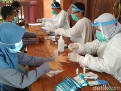 704 Anggota Pengawas Pilkada Lamongan Jalani Rapid Test, Hasilnya?