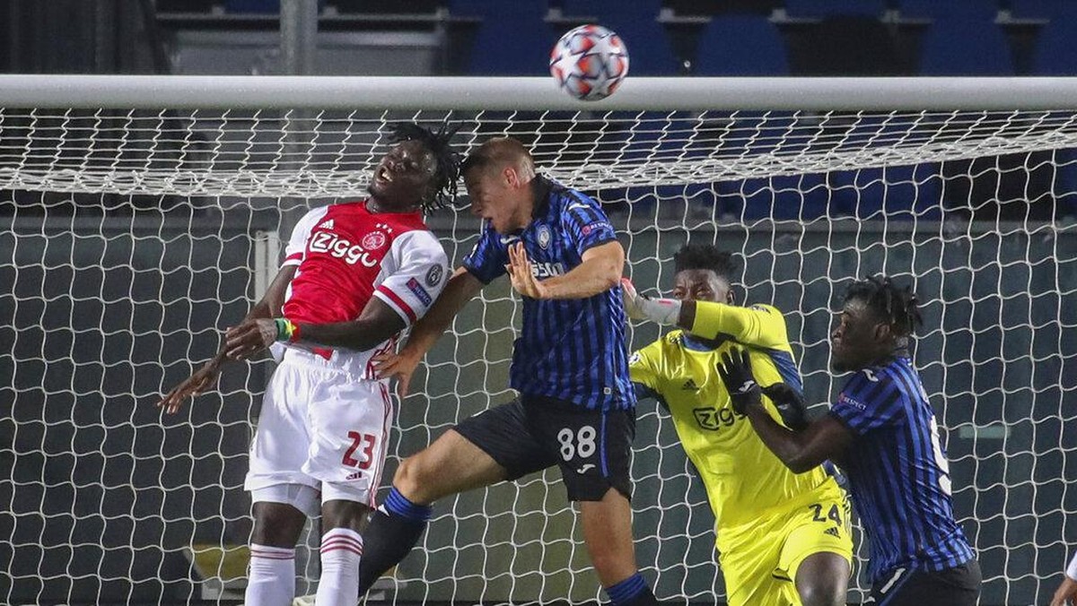 Ajax wajib menang melawan Atalanta jika mau ke babak 16 besar Liga Champions. (Foto: AP/Stefano Nicoli)