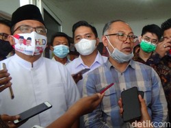 Bareng BW, Denny Indrayana Laporkan Paman Birin ke Bawaslu Kalsel