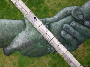 Begini Cara Seniman Tunjukkan Solidaritas