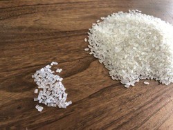 Beras Plastik Bikin Plt Mentan dan Bos Bulog Meradang