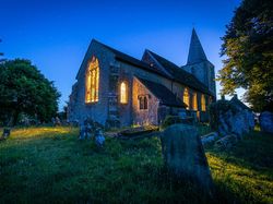 Konon Katanya, Ini Desa Paling Berhantu di Inggris