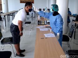 1 Wisatawan di Objek Wisata Semarang Reaktif Rapid Test COVID-19