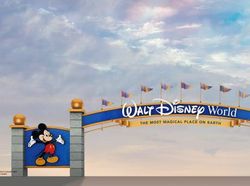 Disney World Beri Masker Digital Bagi Turis yang Tak Taat Protokol Kesehatan