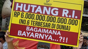 Utang Negara Terkuak di Patung Kuda