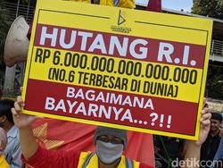 Utang Negara Terkuak di Patung Kuda