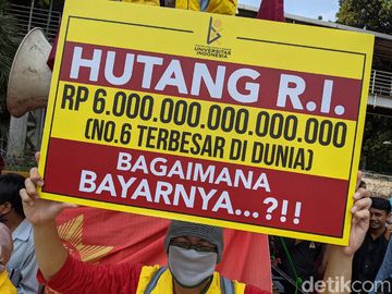 Utang Negara Terkuak di Patung Kuda