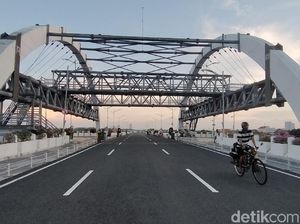 Meski Ditutup, Jembatan Suroboyo Masih Ramai Didatangi Warga