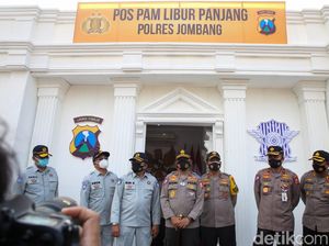 Cek Jalur Long Weekend di Jombang, Kakorlantas Tinjau Pospam ala Istana Negara