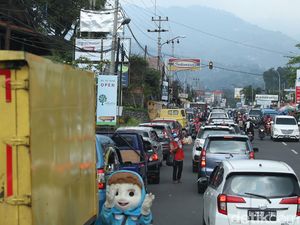 One Way Selesai, Jalur Puncak Kembali Normal Dua Arah One Way Selesai, Jalur Puncak Kembali Normal Dua Arah