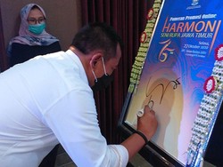 Sekdaprov Jatim Buka Pameran Lukisan Virtual yang Diikuti 83 Pelukis