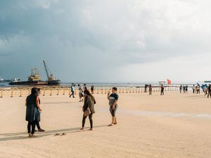 Pantai Pasir Putih Buatan di Filipina Bisa Sebabkan Bencana Ekologis Pantai Pasir Putih Buatan di Filipina Bisa Sebabkan Bencana Ekologis