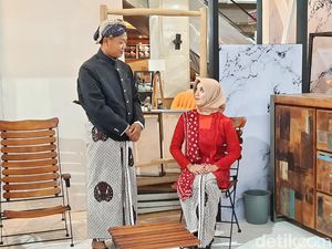 Pertama di Indonesia, Pasangan Foto Prewedding di Tengah Pameran Pertama di Indonesia, Pasangan Foto Prewedding di Tengah Pameran