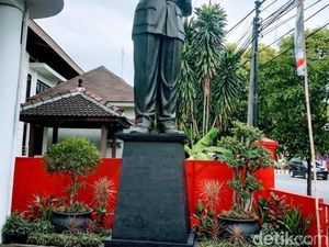 Secara Virtual, Megawati Resmikan 13 Kantor PDIP dan 1 Patung Soekarno Secara Virtual, Megawati Resmikan 13 Kantor PDIP dan 1 Patung Soekarno