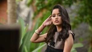7 Potret Cantiknya Sarah Menzel yang Bikin Azriel Hermansyah Kesemsem