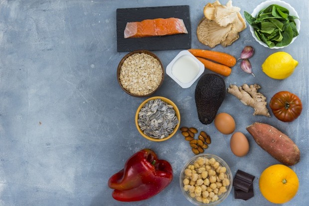 Bayam, paprika, dan almond punya kandungan anti-inflamasi yang tinggi.