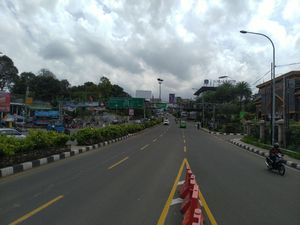 One Way Selesai, Arus Lalu Lintas di Puncak Bogor Kembali Normal Dua Arah One Way Selesai, Arus Lalu Lintas di Puncak Bogor Kembali Normal Dua Arah